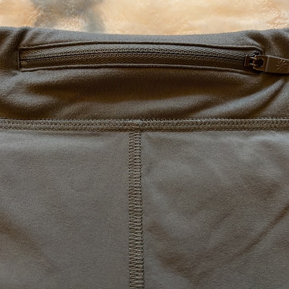 Athleta Girl shorts in grey. Size XL/14 - Picture 4 of 7